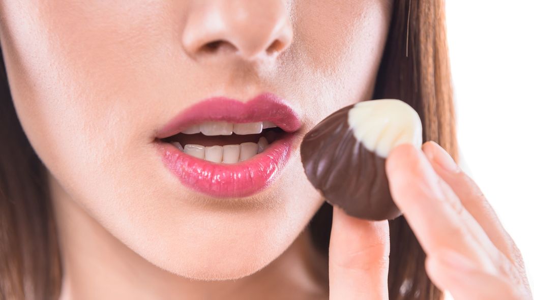 チョコレートをパクッと食べる人は大損している…同じチョコでも味わいがガラっと変わる"最高の食べ方" 心に余裕がないと､繊細な味わいは感じにくい