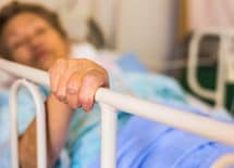 寝たきりの人は"帰還直後の宇宙飛行士"