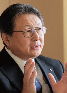 <strong>近藤史朗</strong>●こんどう・しろう<br>1949年、新潟県生まれ。新潟県立柏崎高等学校、新潟大学工学部卒業後、73年リコー入社。2000年執行役員、02年上席執行役員、03年常務取締役、04年MFP事業本部長、05年取締役専務執行役員を経て、07年より代表取締役社長執行役員。