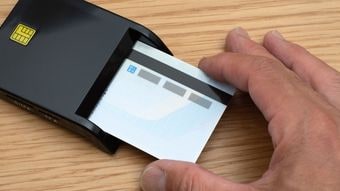 わずか35分の会議で決めていいはずがない…マイナ保険証｢国民の9割が反対｣でも強行突破する政府の目論見