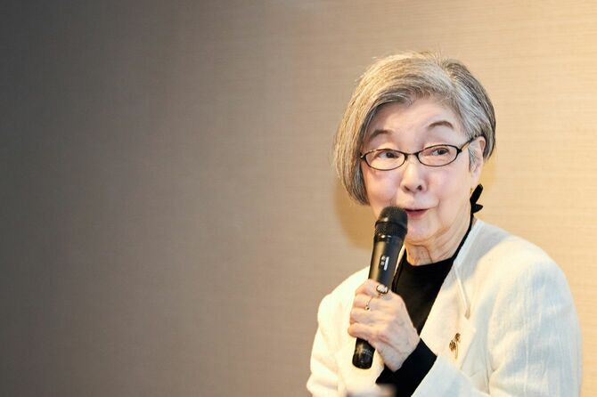 「あの頃はとにかく必死でした」と語るファッションディレクターの原由美子さん