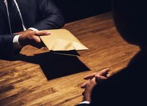 不正を見つけても内部通報を勧めない理由