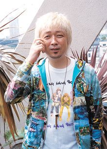 倒産、リストラは「カツラ」を被るビッグチャンスである！<br><strong>クリエーター 箭内道彦</strong>●1964年生まれ。東京芸術大学美術学部デザイン科卒。博報堂を経て、「風とロック」を設立。近著に、『サラリーマン合気道』。