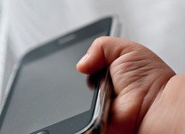新型iPhone発売迫る。ドコモはどうするか