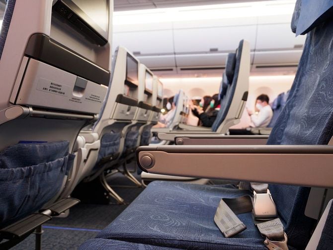 飛行機の座席
