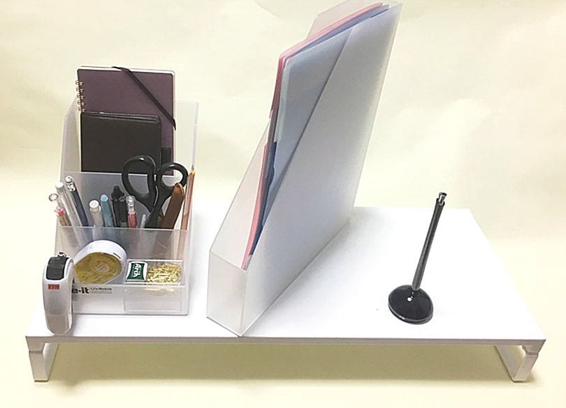 仕事効率アップ！ 机の上のレイアウトと文具