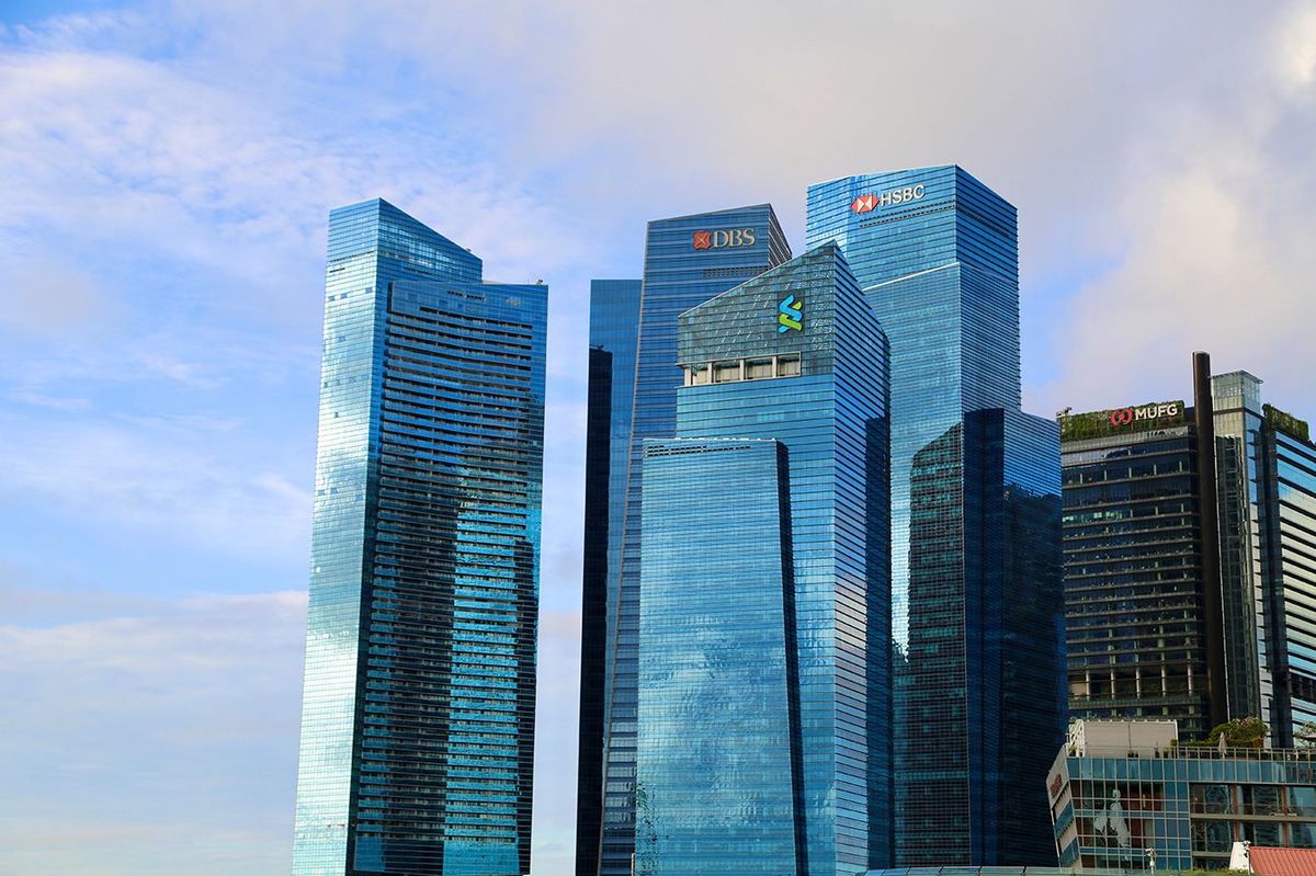 シンガポールの中心地には、世界中の金融関連企業の拠点が集まっている