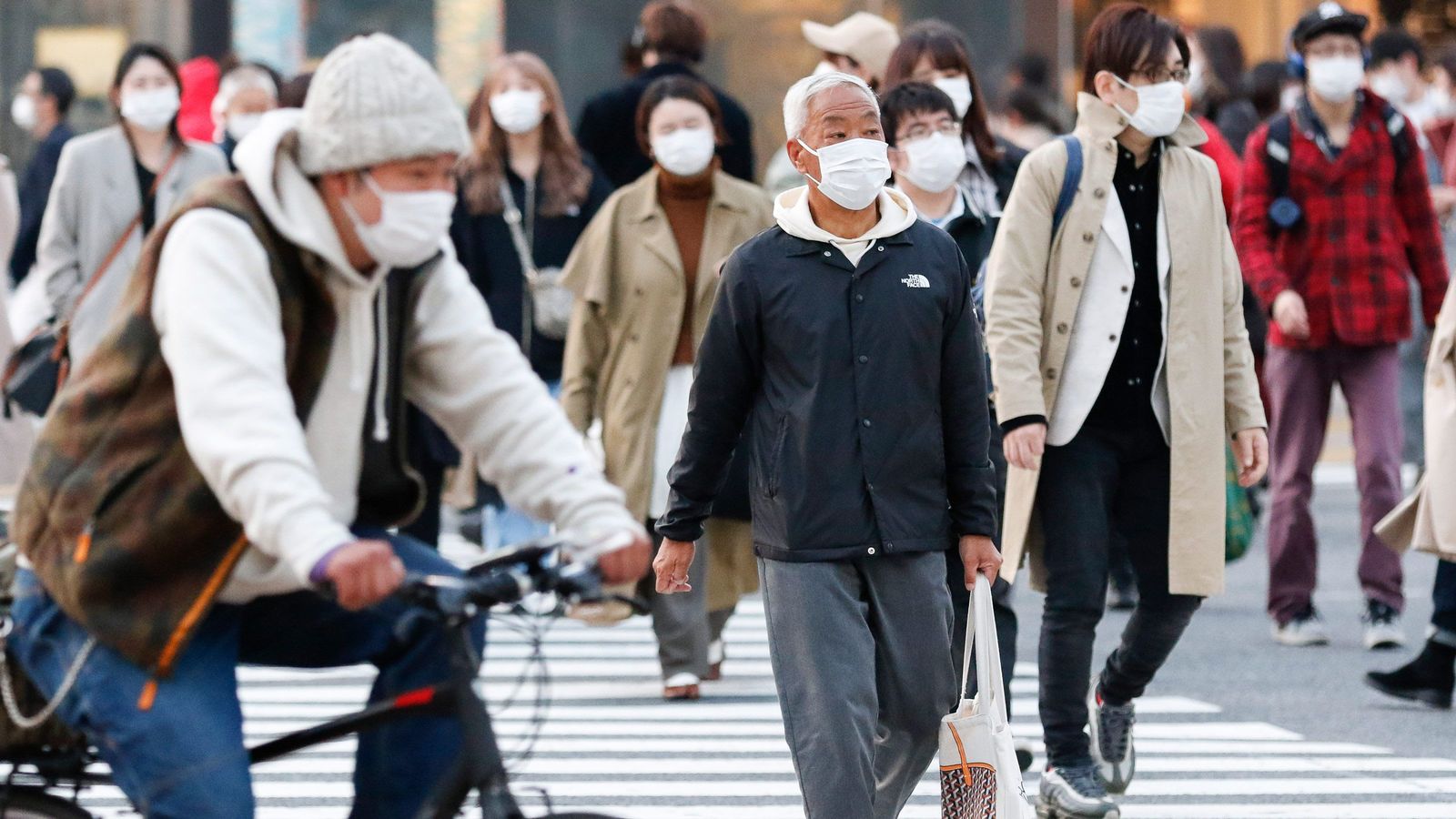 マスク研究家が解説｢布マスクでOKな場所､不織布にすべき場所｣ 換気されている通勤電車なら布も可