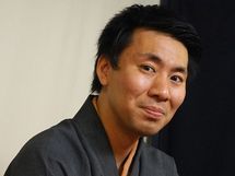 鶴瓶師匠へは永遠の片思い――落語家・笑福亭べ瓶さん【前編】