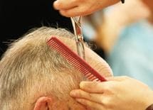 介護離職拍車か 軽度介護者の援助中止へ