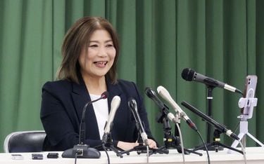 歴代国会議員名鑑 全三巻 議会制度研究会保存 田久保氏の高笑いが聞こえてくる…出馬会見で学歴詐称問題をあえて追及