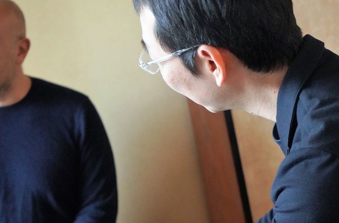 一橋大学大学院教授の楠木建さん、コンサルタントの山口周さん