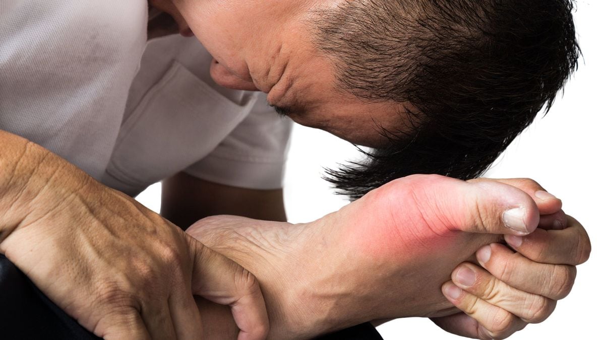 痛風専門医の警告 ビールではなく焼酎なら大丈夫 は真っ赤なウソである 中途半端な知識 は身を滅ぼす 2ページ目 President Online プレジデントオンライン