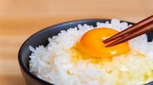 日本人の定番｢卵かけご飯｣に潜む意外な落とし穴…医師が｢健康効果抜群｣と説く"生卵のかけ方"