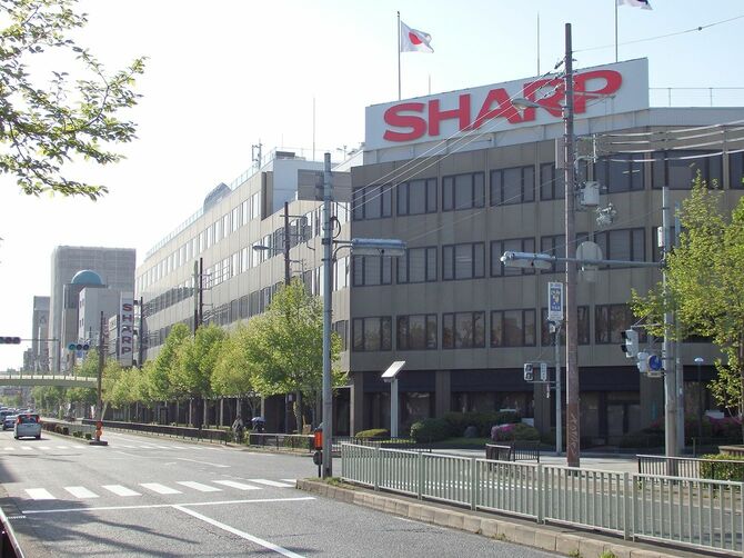 シャープ旧本社ビル(現在は解体済み)