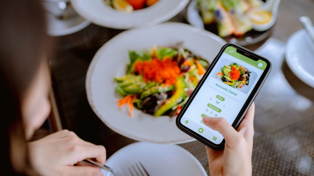 ｢月商100万円以下｣では採算が合わない…零細飲食店が頑なに｢モバイルオーダー｣を導入しない切実な理由 大型店ならオーダーミスもタイムロスも減るが…