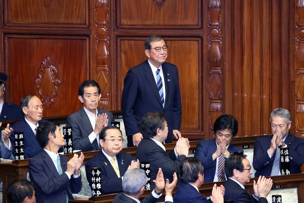 令和6年10月1日午後、衆参両院にて首相指名投票が行われ、石破茂議員が、伊藤博文初代内閣総理大臣から数えて第102代目の内閣総理大臣として指名された