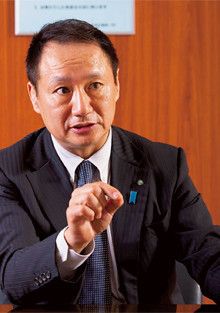 <strong>日本創新党党首 山田 宏</strong>●1958年生まれ。東京都出身。京都大学法学部卒業。松下政経塾を経て85年、東京都議会議員に最年少で当選。93年、衆議院議員に初当選。99年、東京都杉並区長に初当選。今年4月、日本創新党を結成。5月に区長を辞任、参議院選挙に立候補を表明。