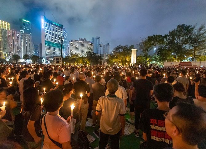 2019年6月4日、香港のビクトリアパークで行われた天安門事件30周年の集会
