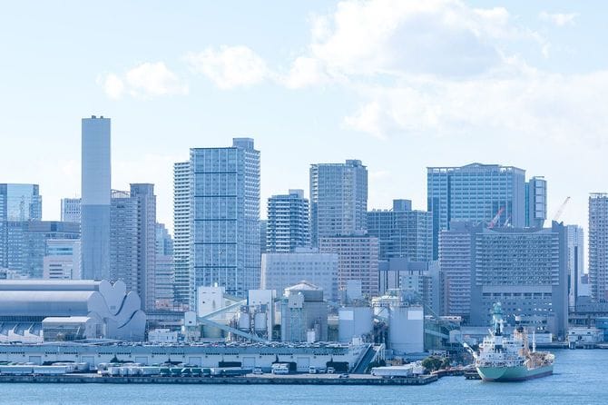 レインボーブリッジからの品川桟橋の眺め