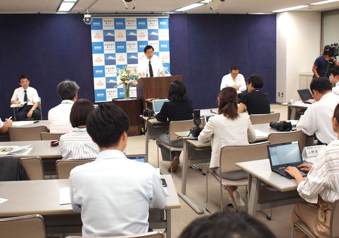 無責任な発言が多かった2019年当時の川勝知事の記者会見(静岡県庁)