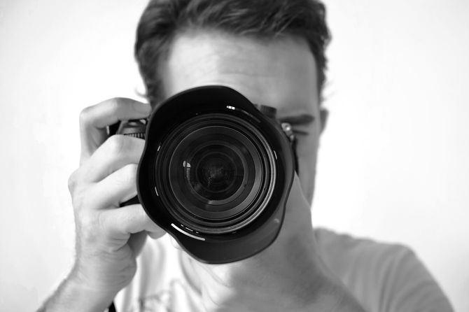 フォトグラファーのブラックとホワイトのフィルタ