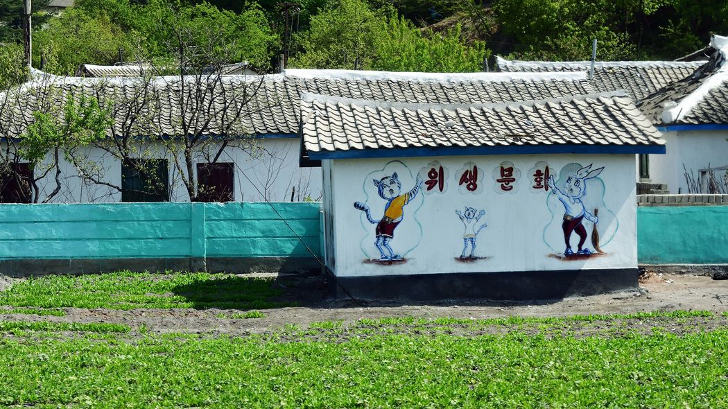 3円を稼ぐために10キロ先までリヤカーを引く…脱北YouTuberが振り返る"リアル北朝鮮"の極貧生活 数カ月働いても50円の金正日モデルのズボンすら買えなかった