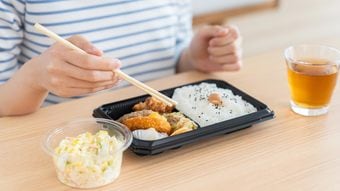 ｢温めますか｣にハイと答えてはいけない…内科医が｢冷めたコンビニ弁当のほうが血糖値にいい｣と断言する理由