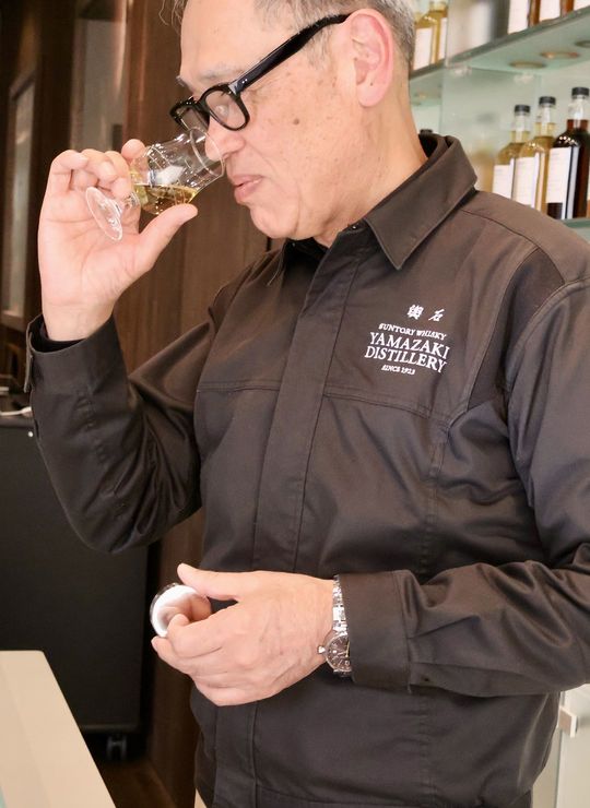 「この原酒はどのように使われていくんだろう」という興味が、ブレンダーを志すきっかけに