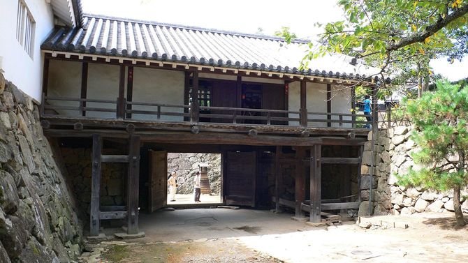 彦根城
