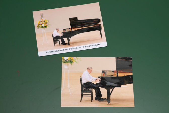 昨年8月に行われたピアノの発表会の写真を見せてくれた