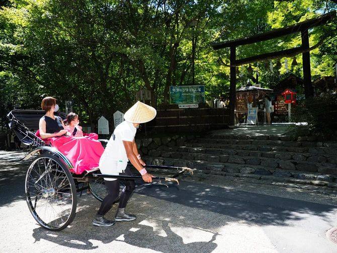 人力車を引く中山さん