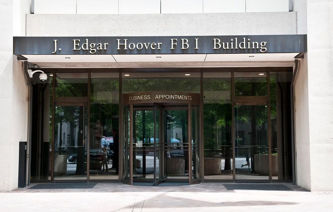 ワシントンD.C.にあるFBI本部ビル