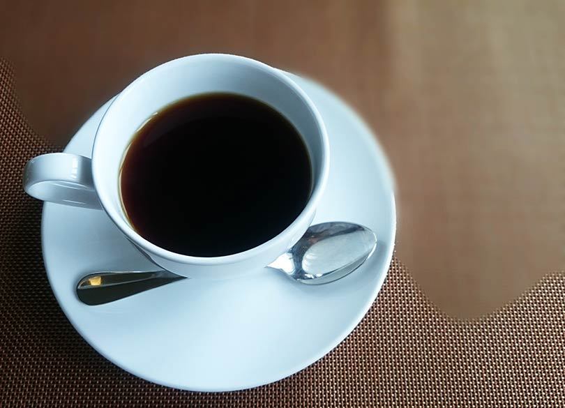 「犯人はスマホ」同じ空間にいるのに、家族は「沈黙」がフツー