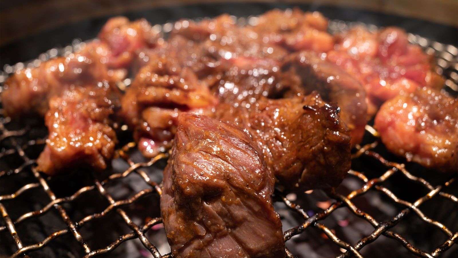 いまのうちに焼肉に行ったほうがいい…｢焼肉の和民｣と｢焼肉きんぐ｣に共通するある兆候 この価格とクオリティーをいつまで続けられるか