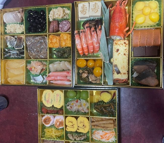60代男性が入手した「おせち 博多」