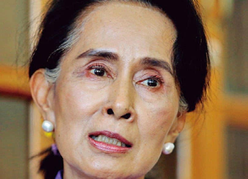 ミャンマーに民主派政権誕生、アウンサンスーチーは国をどう導くか