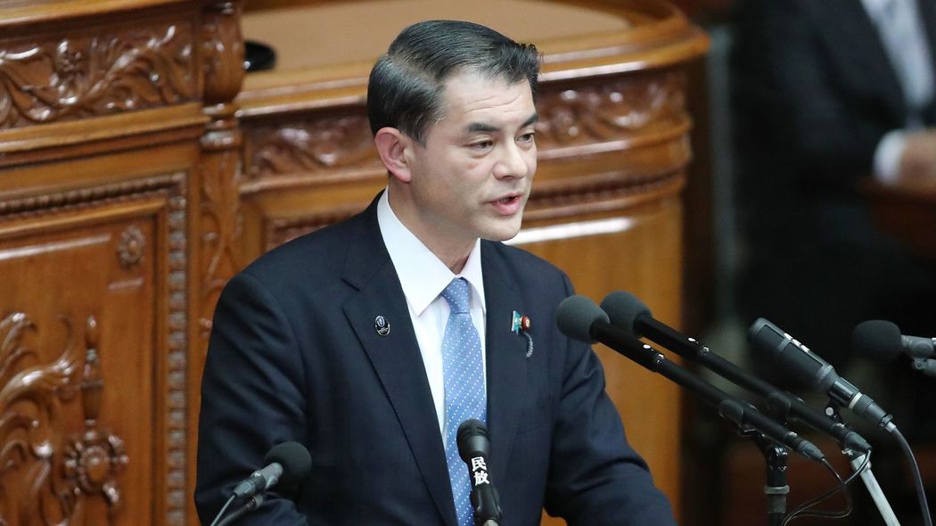 政治家がツイートで一般人を口撃していいのか 試験は対話力重視、自らはブロック