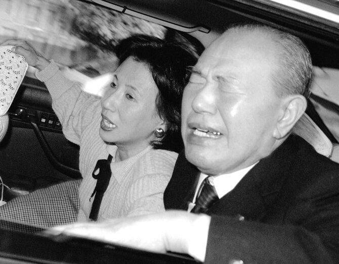 1989（平成元）年12月3日、田中角栄元首相が政界引退を表明した後、初めての里帰り。