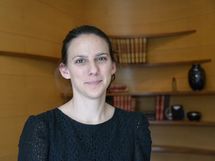 パリ・アート界の頂点で働く、若き母のキャリア術