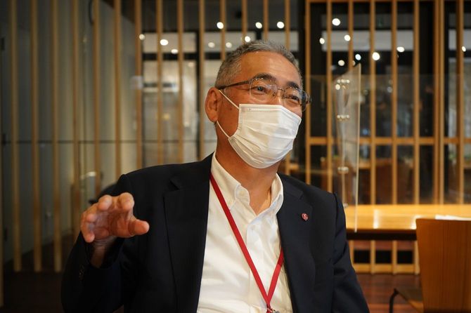 八千代工場長の久保啓介氏