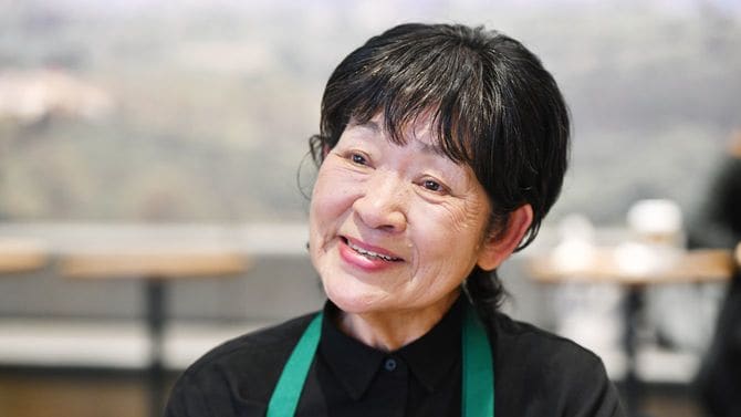 スターバックスのスタッフで最年長の山田勝子さん
