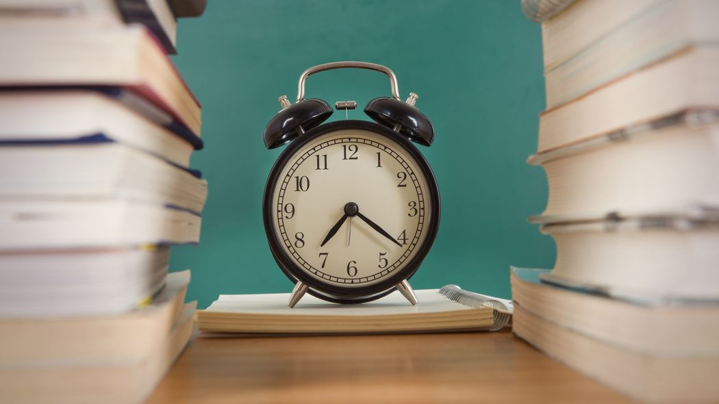 授業時間を含めて1日たった3.5時間しか勉強しない…小中学生より短い大学生の勉強時間が示す日本のヤバさ 学びを衰退させる｢理系｣｢文系｣の区別