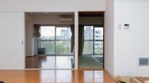 なぜいま｢昭和の団地｣?　｢60平方メートルに1億円は出せない｣首都圏の築50年前後の団地を購入した3世帯