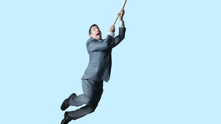 サラリーマンは自営業者よりローリスク という時代はもう終焉した 日本人が知らない世界標準の働き方 President Online プレジデントオンライン