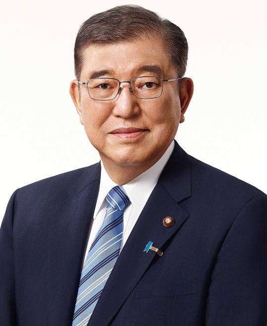 石破茂首相の公式肖像画