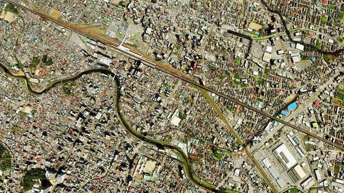 宇都宮の繁華街をドローンで空撮