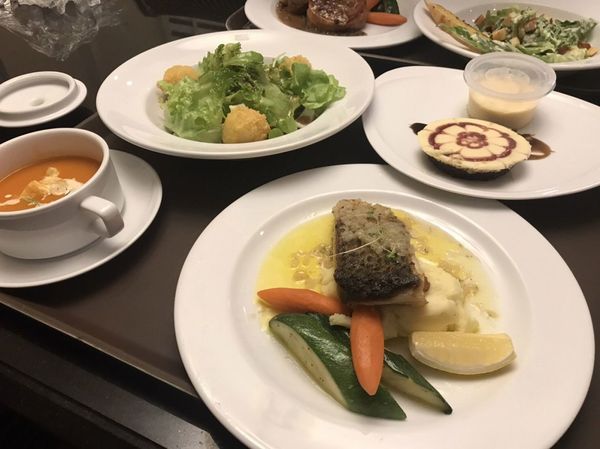 最後の夜に振舞われたスペシャルディナー