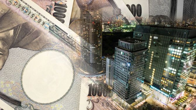 夜の東京と一万円札