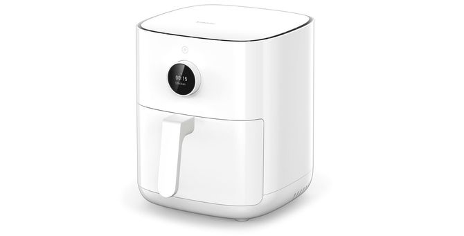 シャオミ「スマートエアフライヤー 4.5L」（8980円）1万円以下ながら非常に多機能なのが魅力